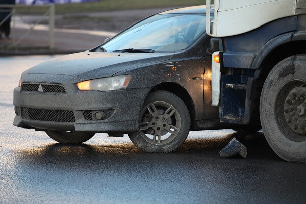 truck crash into car