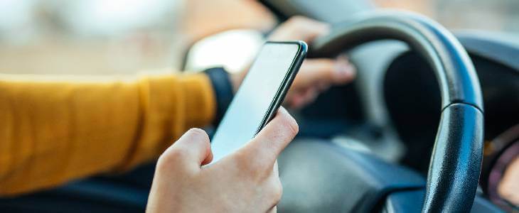 driver on the phone distracted while driving in Northern Virginia