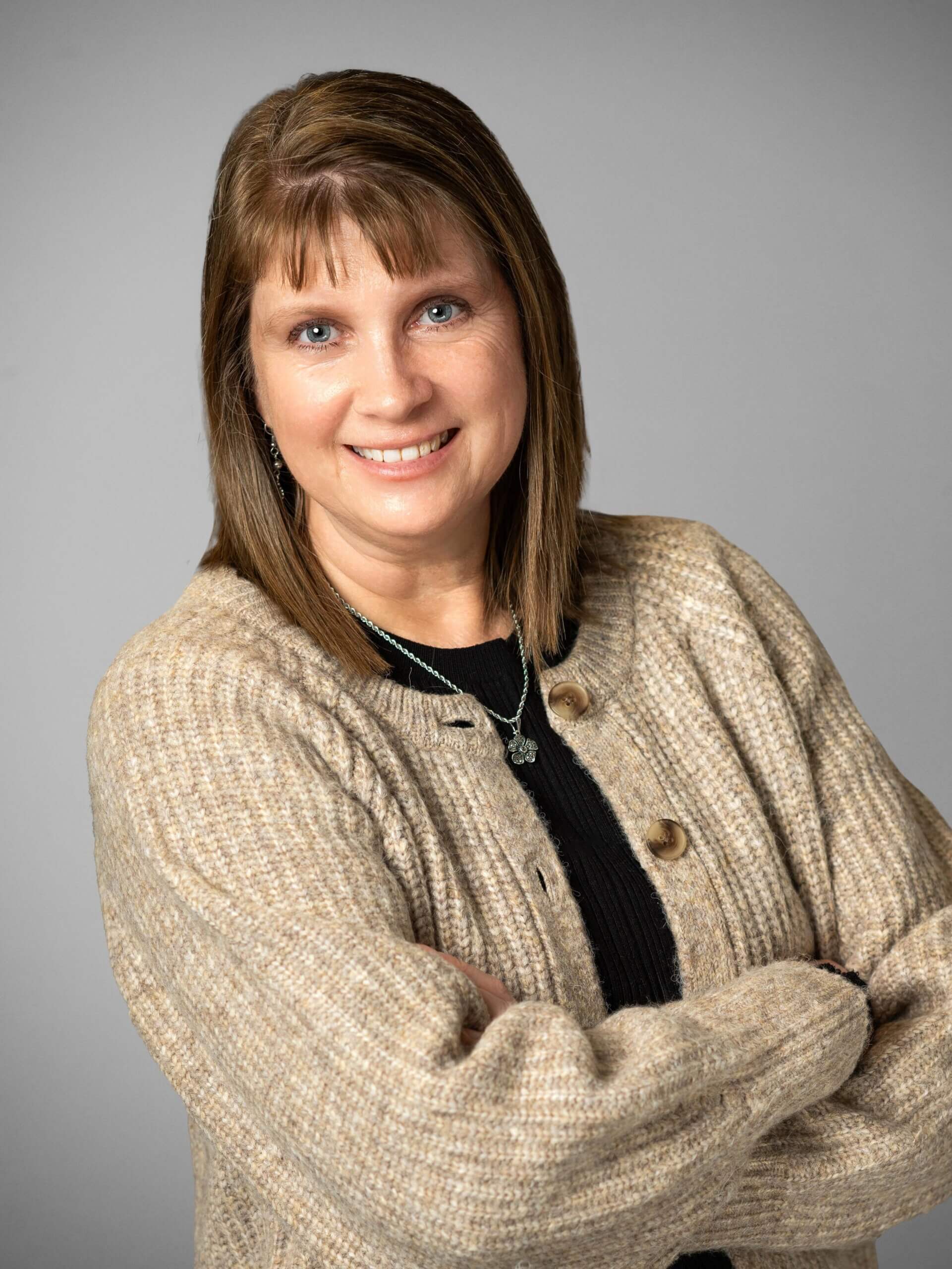Tammy Simmons is the Legal Assistant to Jacob Bradshaw and Administrator of the Asbestos Practice for Koonz law firm